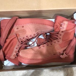 Dusty Peach SF AF 1
